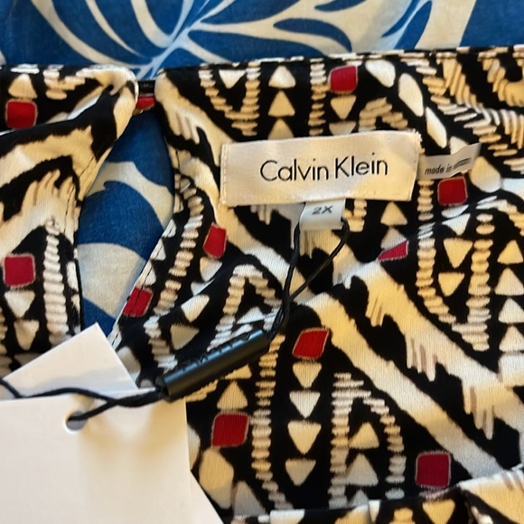 Calvin Klein top - Picture 3 of 7